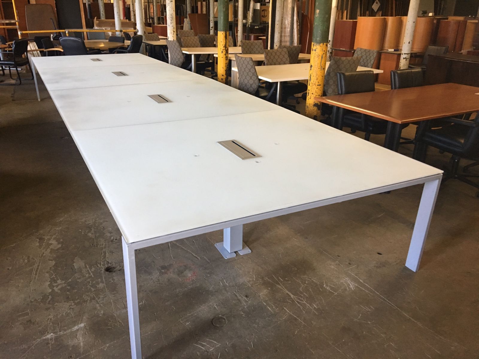T9620C - 21 Ft Glass Conference Table