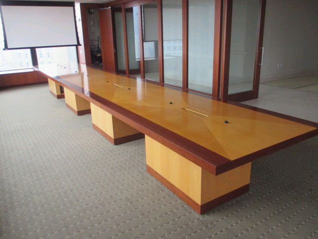 T9622C - 24' Boardroom Table