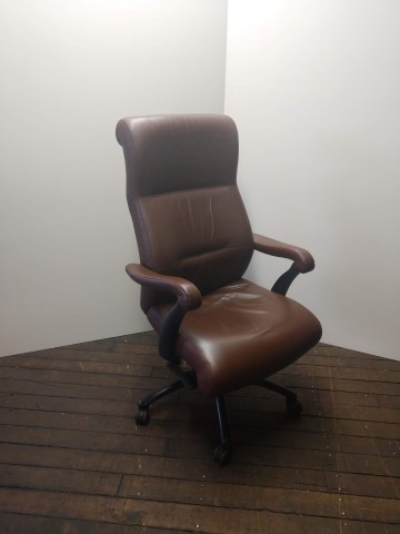C61416 - Keilhauer Leather Seating